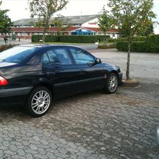 Toyota avensis d-4d solgt