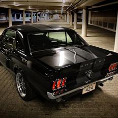 Ford Mustang *SOLGT*