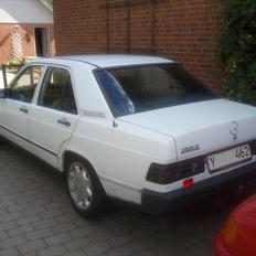 Mercedes Benz 190 E - Solgt -