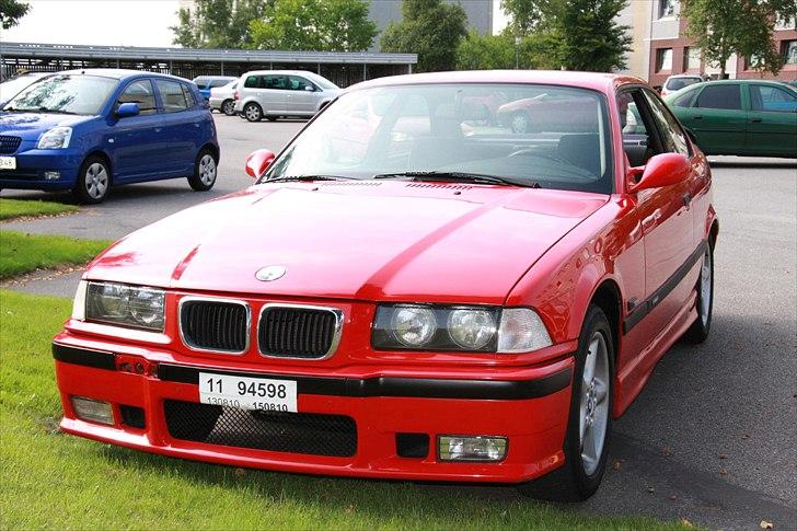 BMW e36 323i coupé "solgt" billede 2