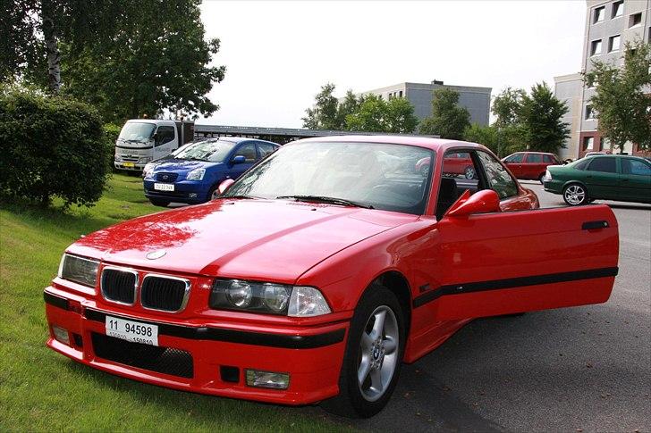 BMW e36 323i coupé "solgt" billede 5