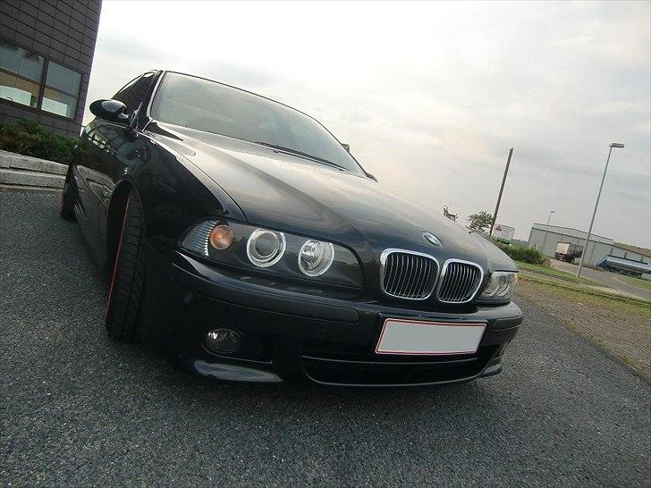 BMW E39 523i billede 1