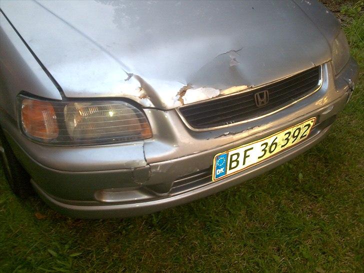 Honda civic SOLGT - skaden inden den blevet lavet... billede 8