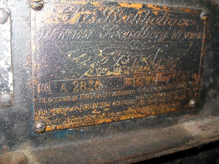 Ford A Tudor  Danmarks Ældste Model A - Købt fra ny hos Chr. Bukkehave i Svendborg og været på Fyn altid billede 4