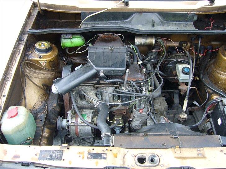 VW Jetta 1 gls, c2,gevind,hoodbra billede 13