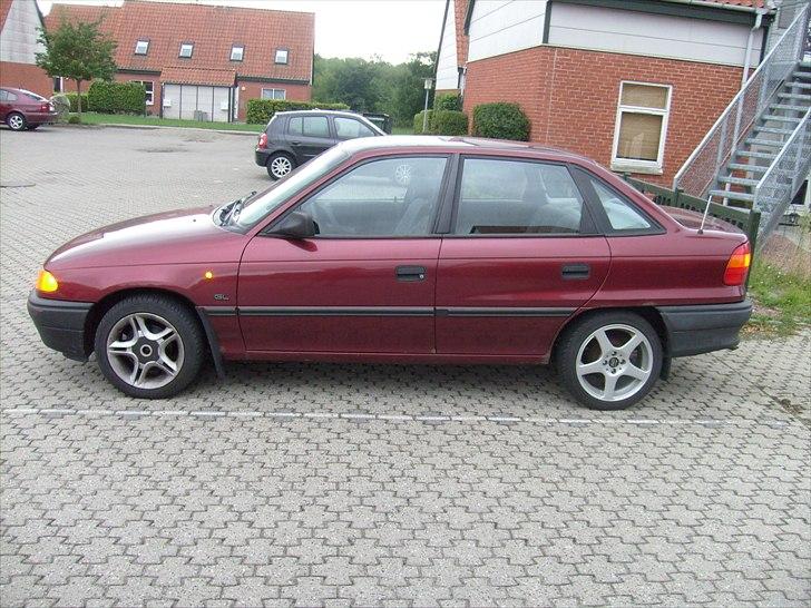 Opel Astra SOLGT billede 4