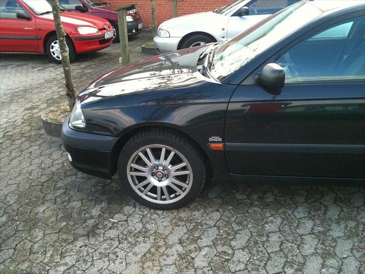 Toyota avensis d-4d solgt billede 5