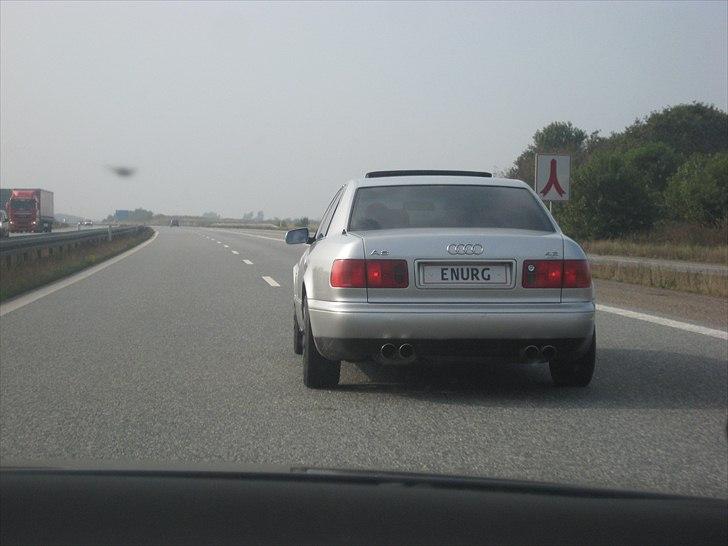 Audi A8 4,2 Quattro  - Bagfra motrovej !  billede 10