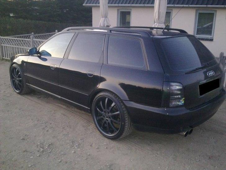 Audi A4 1.8 T Avant SOLGT billede 14