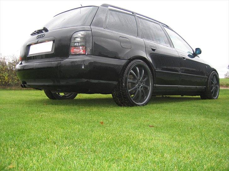 Audi A4 1.8 T Avant SOLGT billede 15