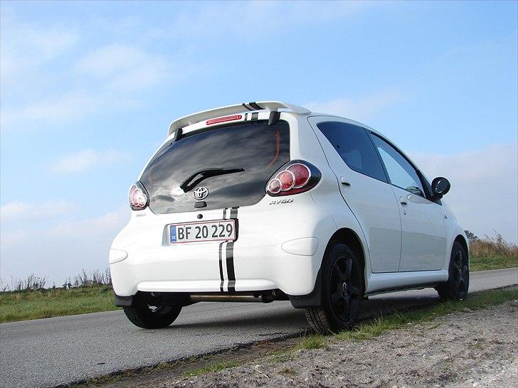 Toyota Aygo 1.0 Plus billede 2