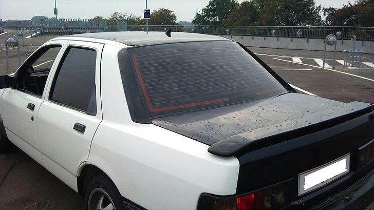 Ford Sierra 2.0i CL (Solgt) billede 9