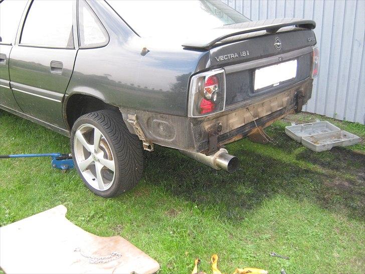 Opel Vectra - Ny bagpotte fra 666 blev monteret.. billede 19