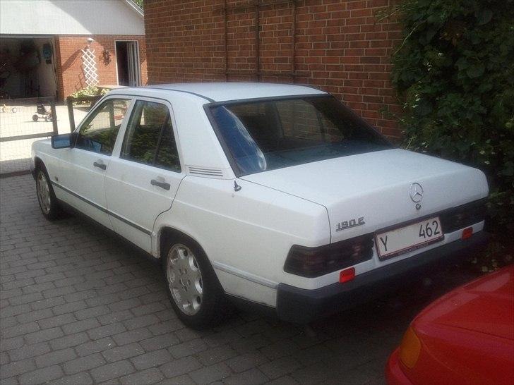 Mercedes Benz 190 E - Solgt - billede 2