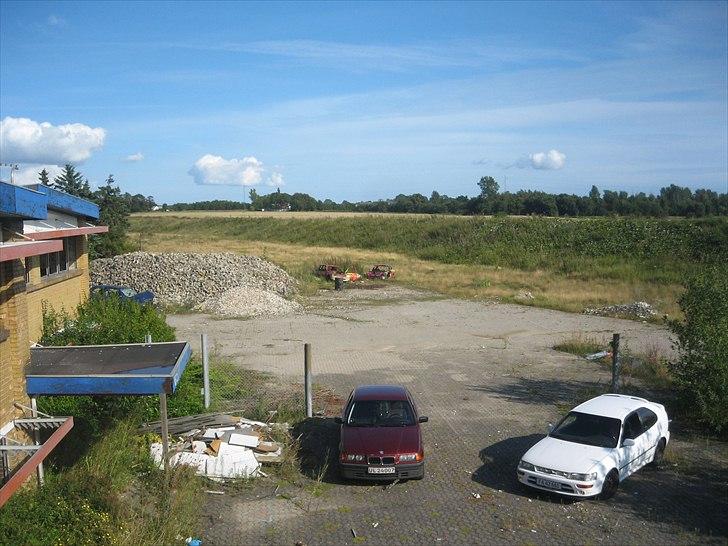 BMW E36 316i TOTALSKADET billede 18