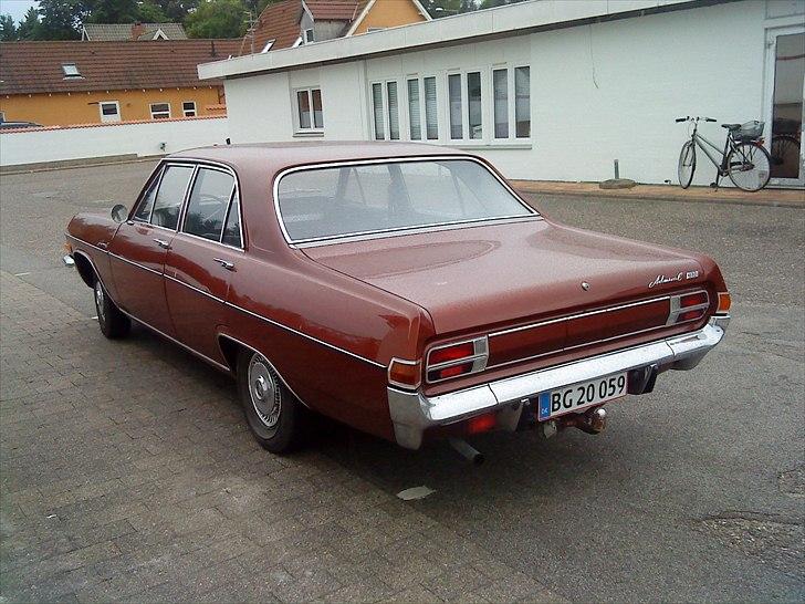 Opel Admiral-A "SOLGT" billede 2