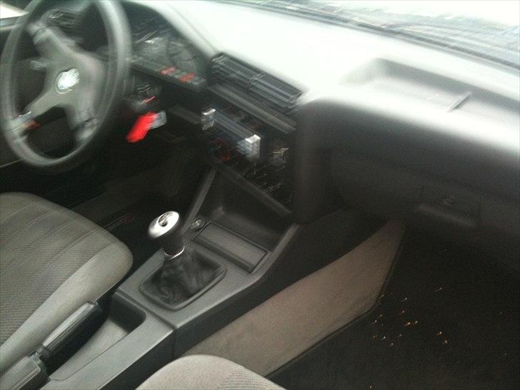 BMW E30 320 Coupé SOLGT billede 8