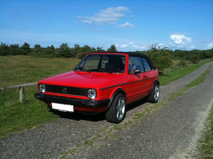 VW GOLF 1 CABRIOLET billede 1