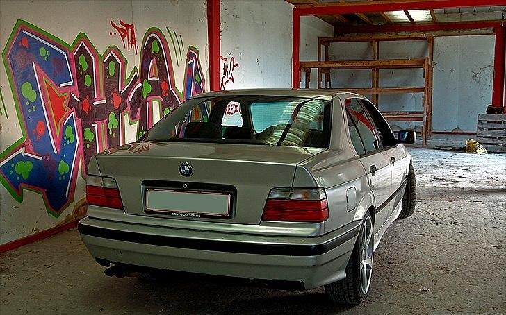 BMW E36 325i billede 2
