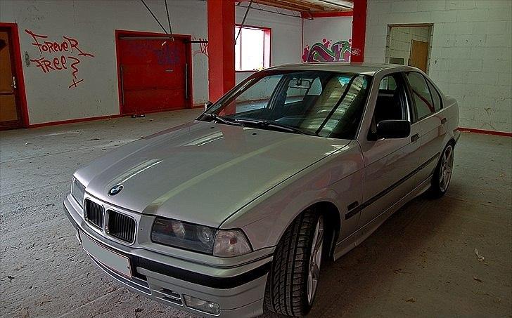 BMW E36 325i billede 4