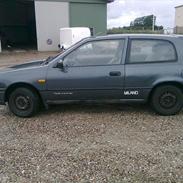 Nissan Sunny 1,4 16v Solgt