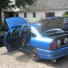 Opel Vectra 2000