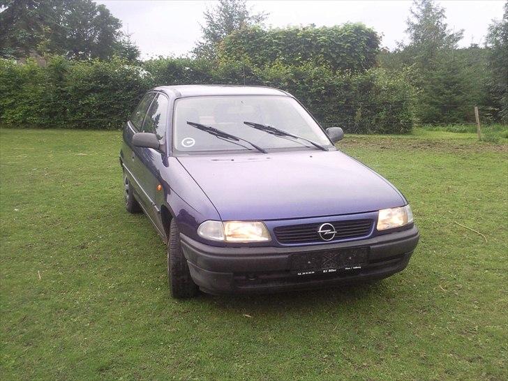 Opel Rust-ra 1.6 GL solgt billede 1