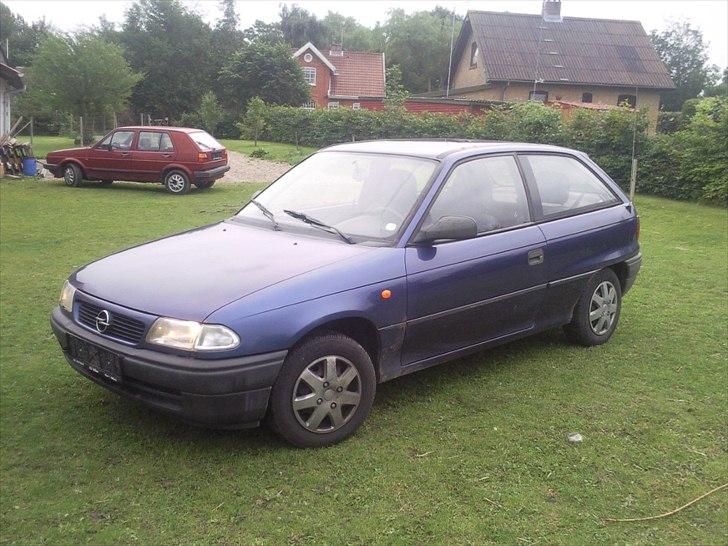 Opel Rust-ra 1.6 GL solgt billede 2