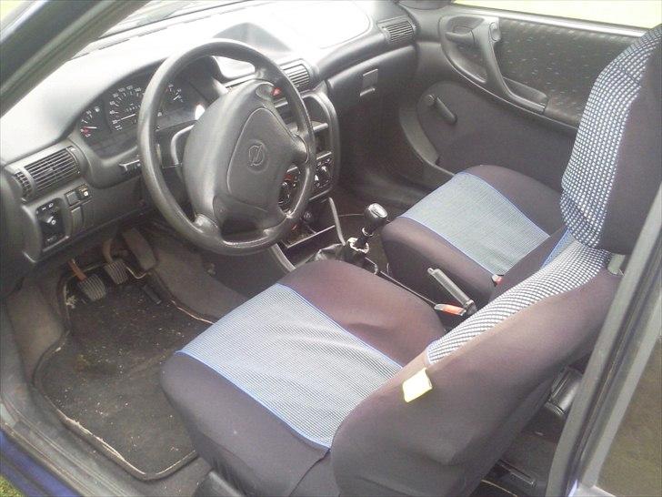 Opel Rust-ra 1.6 GL solgt billede 8