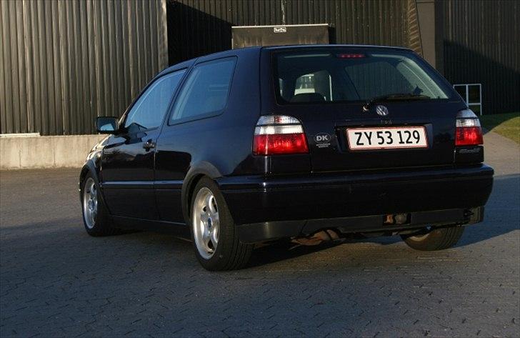 VW Golf III 1.9 TDI Highline *SOLGT* - Fotograf: JanneTerp | Da jeg lige havde fået den! billede 19