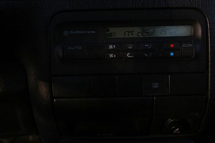 VW Golf III 1.9 TDI Highline *SOLGT* - Lækkert! billede 17