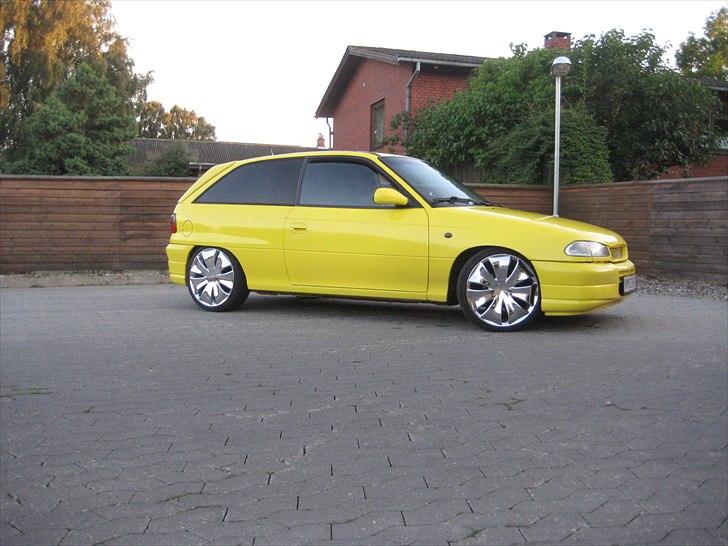 Opel Astra 2,0 GSI 16V billede 1