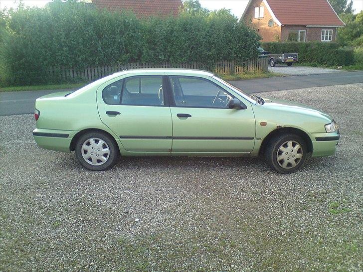 Nissan Primera 1,6 - Byttet billede 4