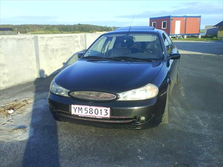 Ford mondeo 2,5 v6 ghia byttet billede 3