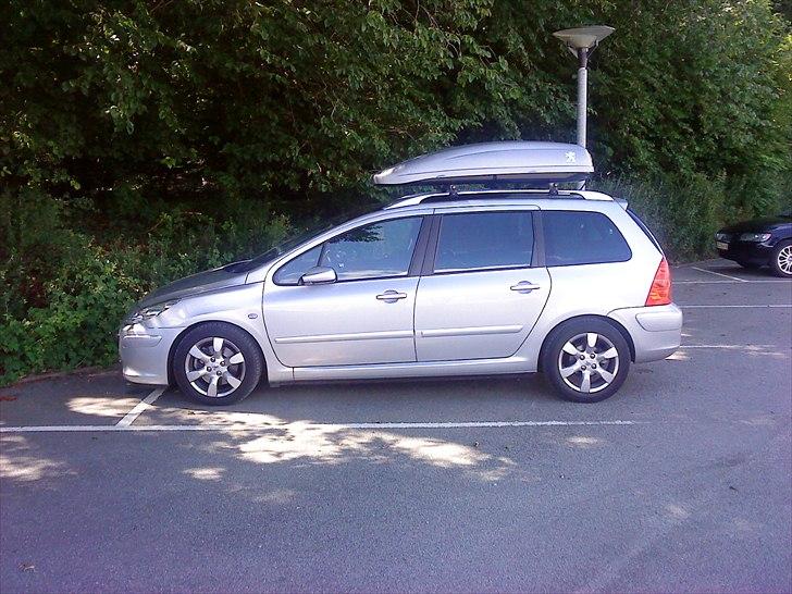 Peugeot 307 sw 2.0 HDI GRIFFE - Så er vi klar til ferien. org peugeot tagboks. Bilen er også blevet sænket lidt:-) billede 12