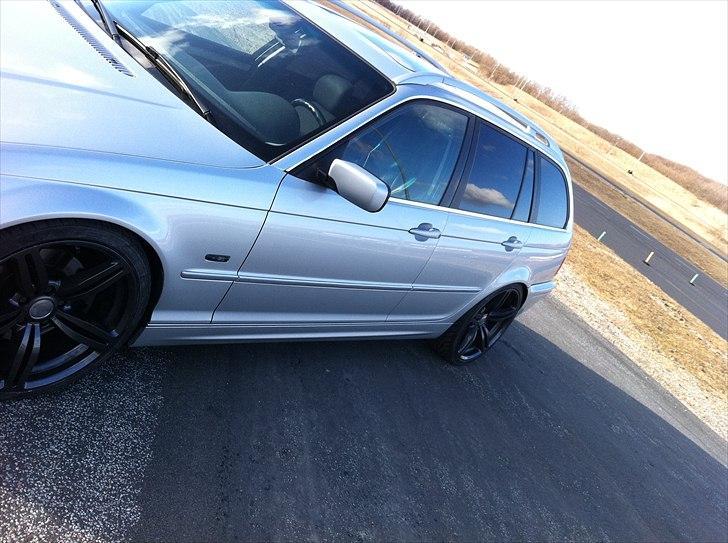 BMW E46 330D SOLGT billede 5