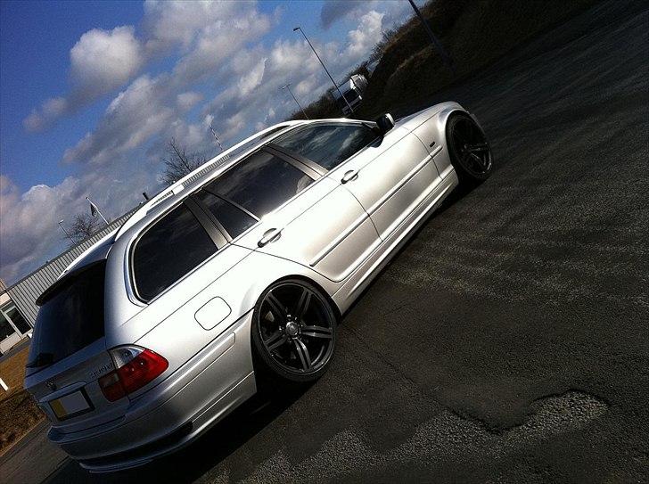 BMW E46 330D SOLGT billede 8