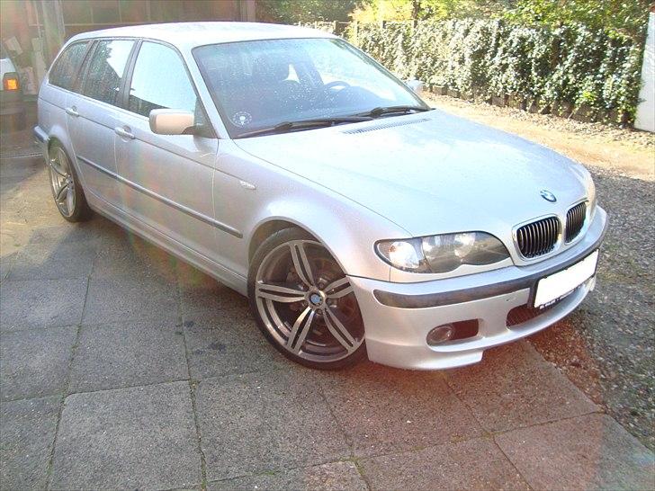 BMW 320i touring 2,2 billede 3