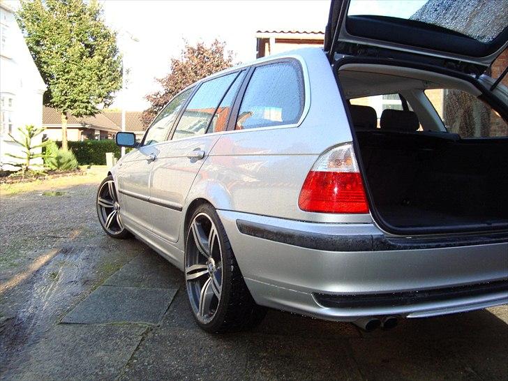 BMW 320i touring 2,2 billede 10