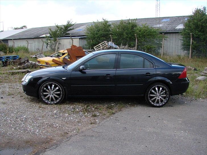 Ford Mondeo 2,0 TDDI billede 4