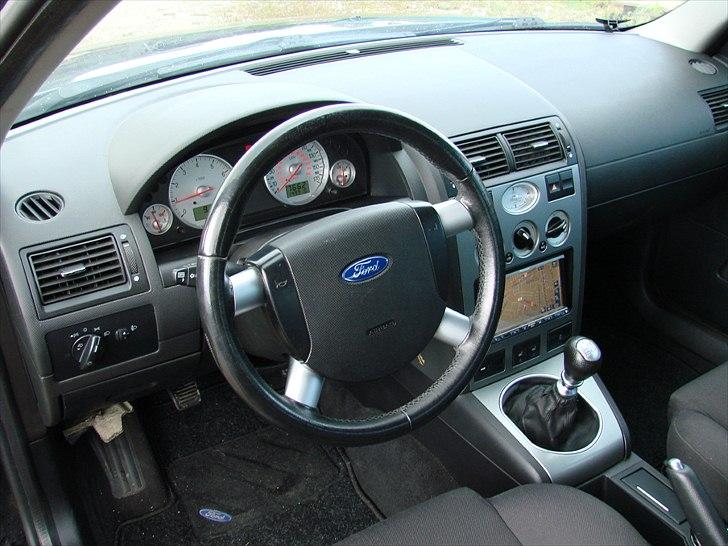 Ford Mondeo 2,0 TDDI billede 11
