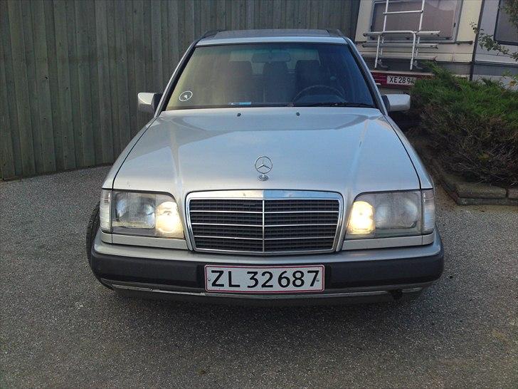 Mercedes Benz 124-230 TE billede 7