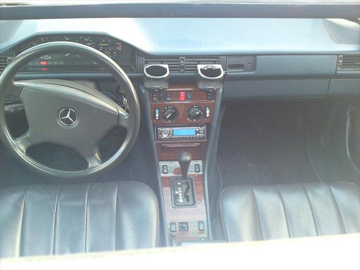 Mercedes Benz 124-230 TE billede 10