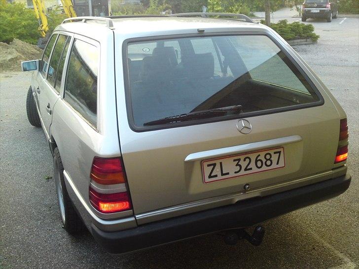 Mercedes Benz 124-230 TE billede 14