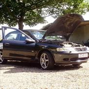 Opel Vectra. ophug