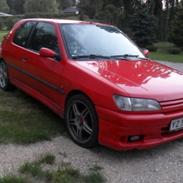 Peugeot 306