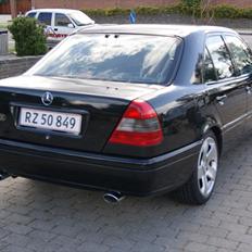 Mercedes Benz c220 w202