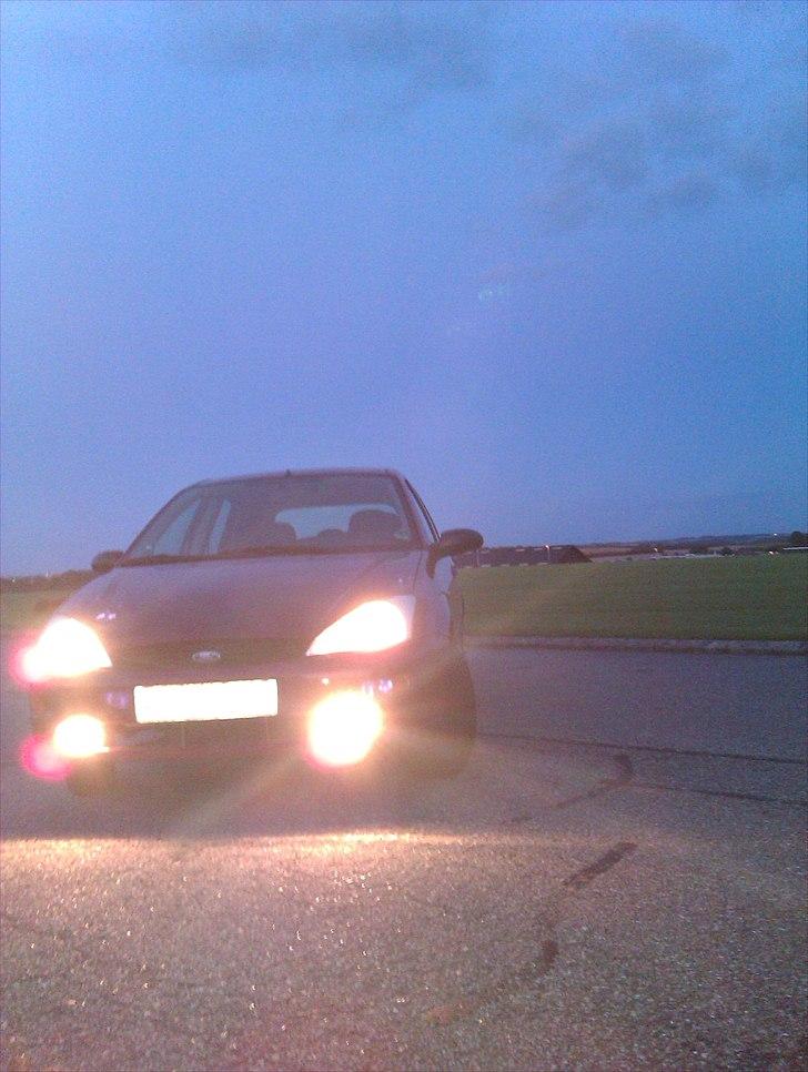 Ford Focus 1,6 hatch {Solgt billede 12