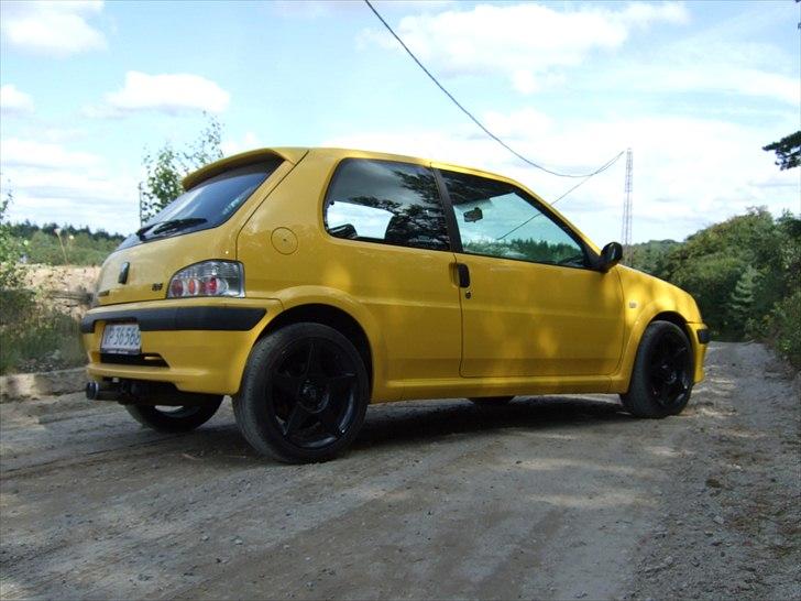 Peugeot 106 GTi (TOTALSKADET) billede 2