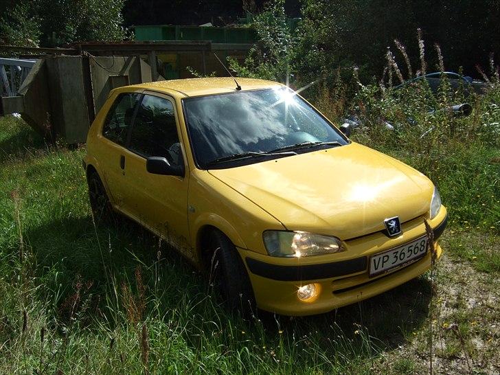 Peugeot 106 GTi (TOTALSKADET) billede 3